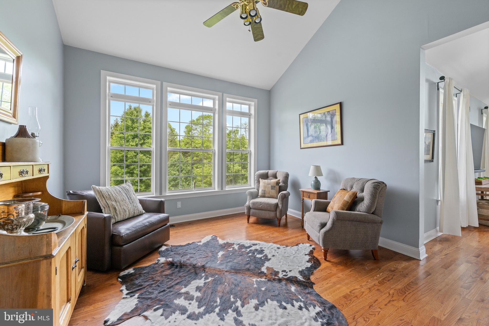 592 W CREEK ROAD