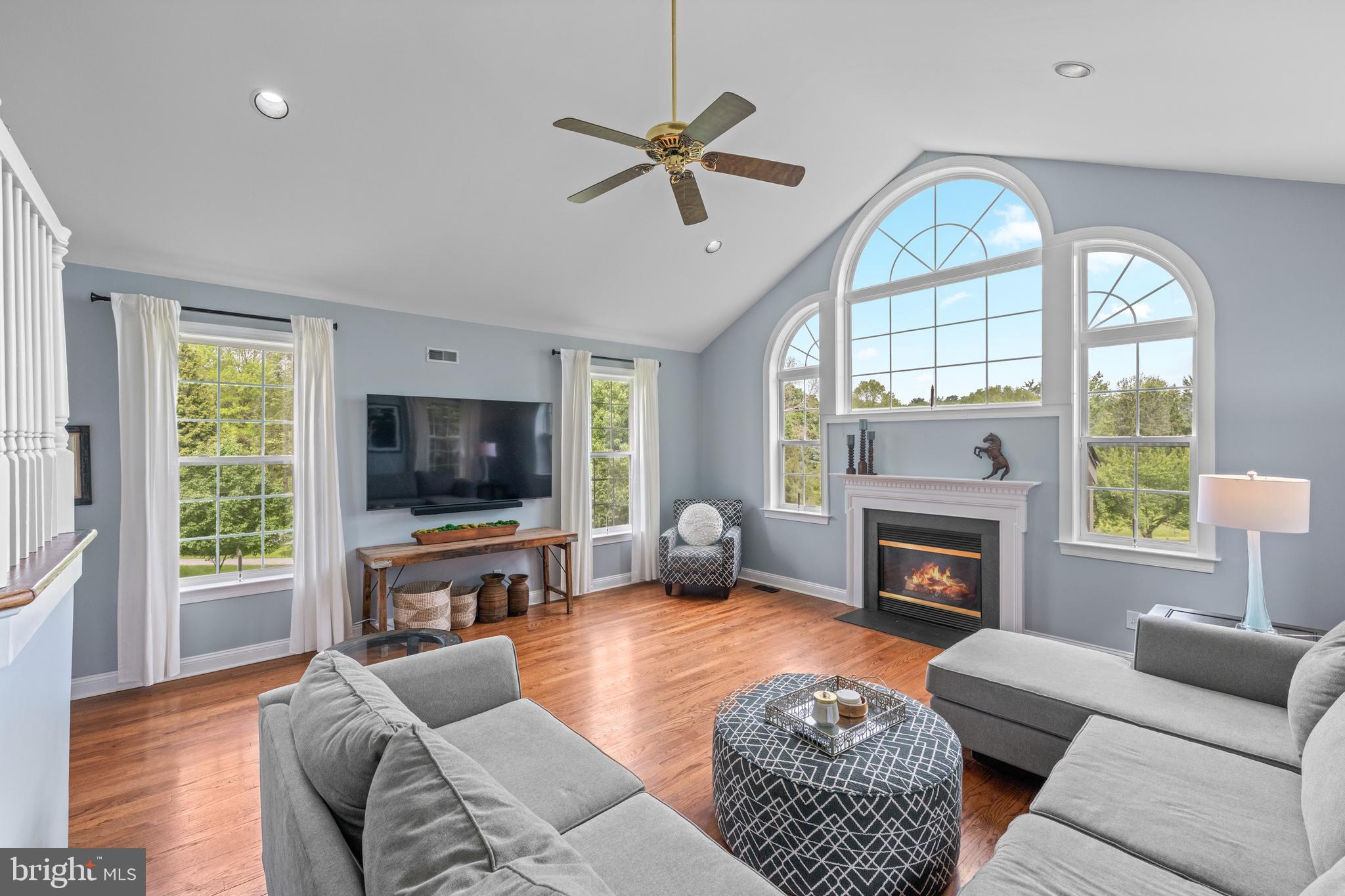592 W CREEK ROAD