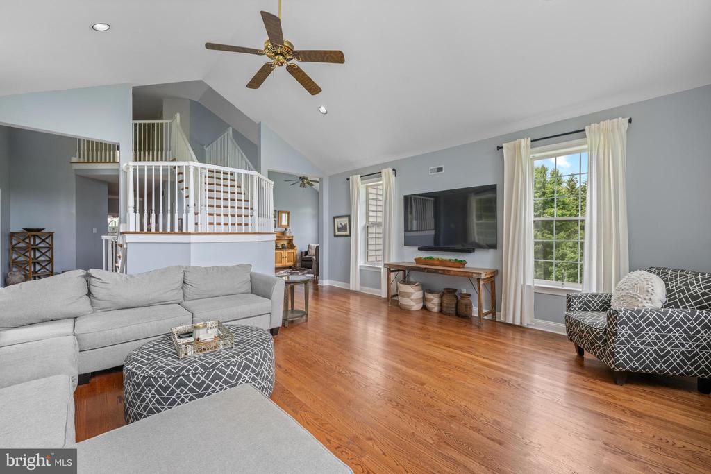 592 W CREEK ROAD
