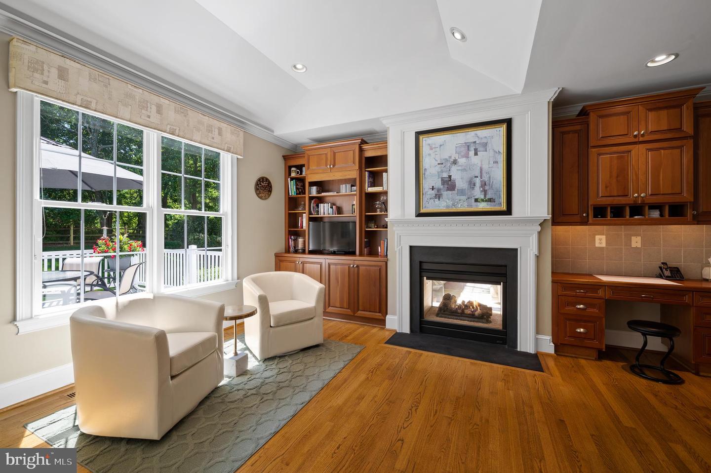 12 Old Barn Dr
