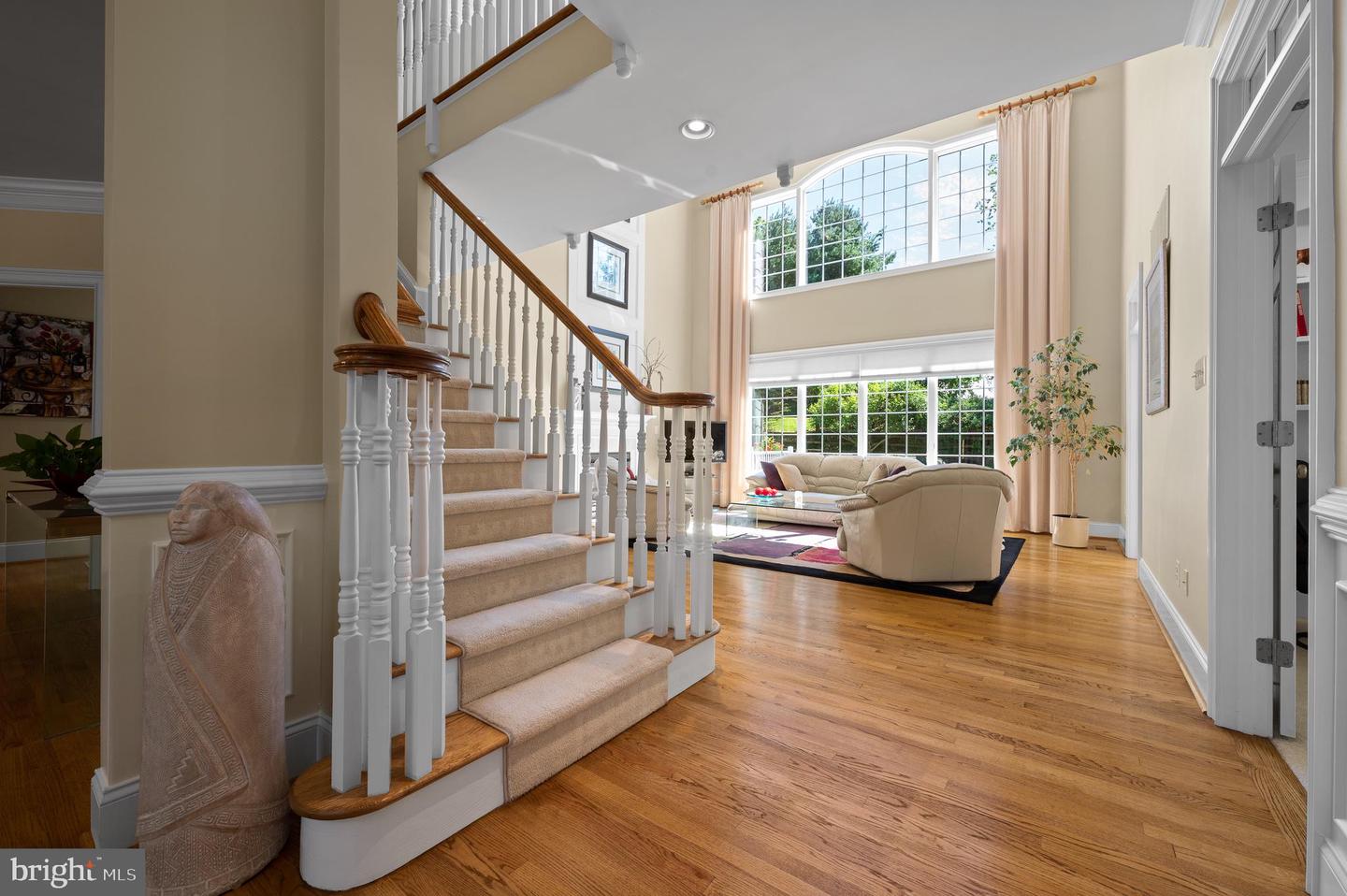 12 Old Barn Dr