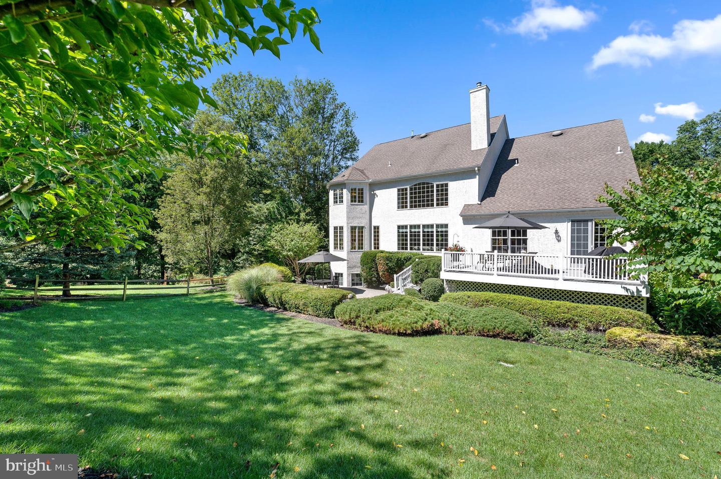 12 Old Barn Dr