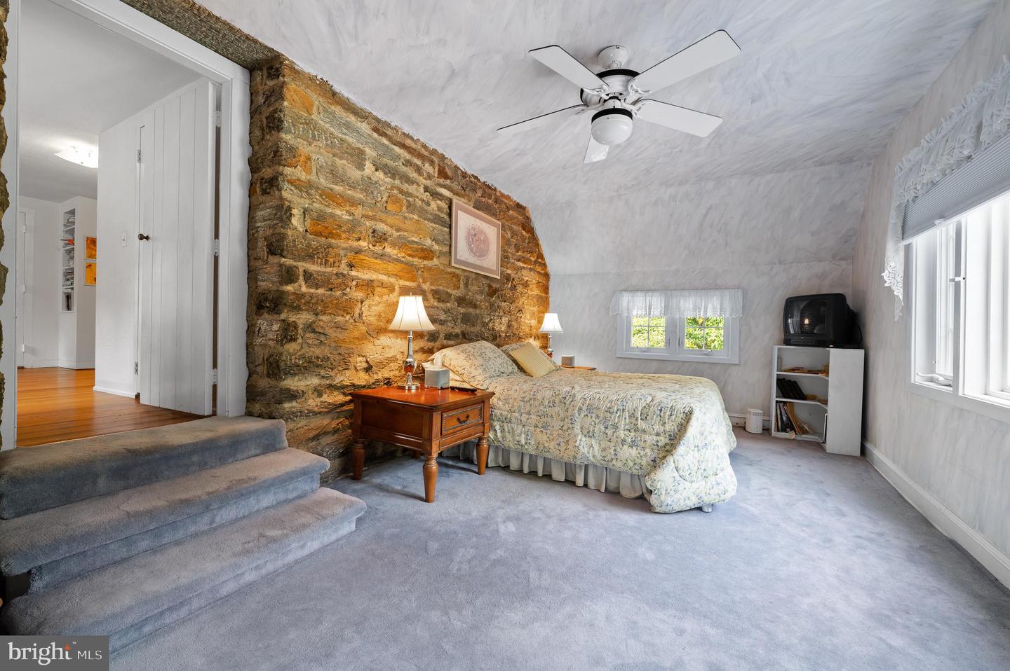 10 Rabbit Run Rd