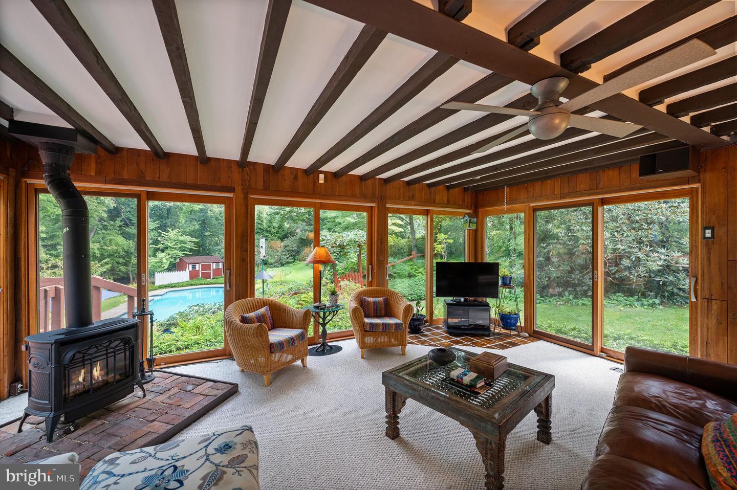 10 Rabbit Run Rd