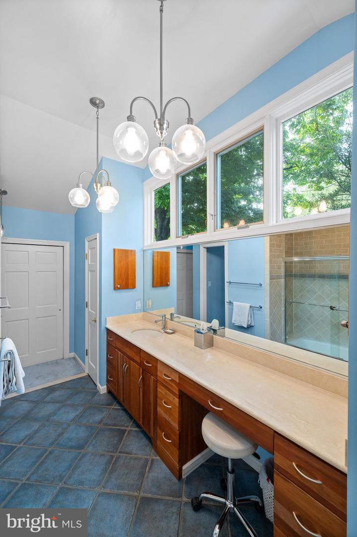 10 Rabbit Run Rd
