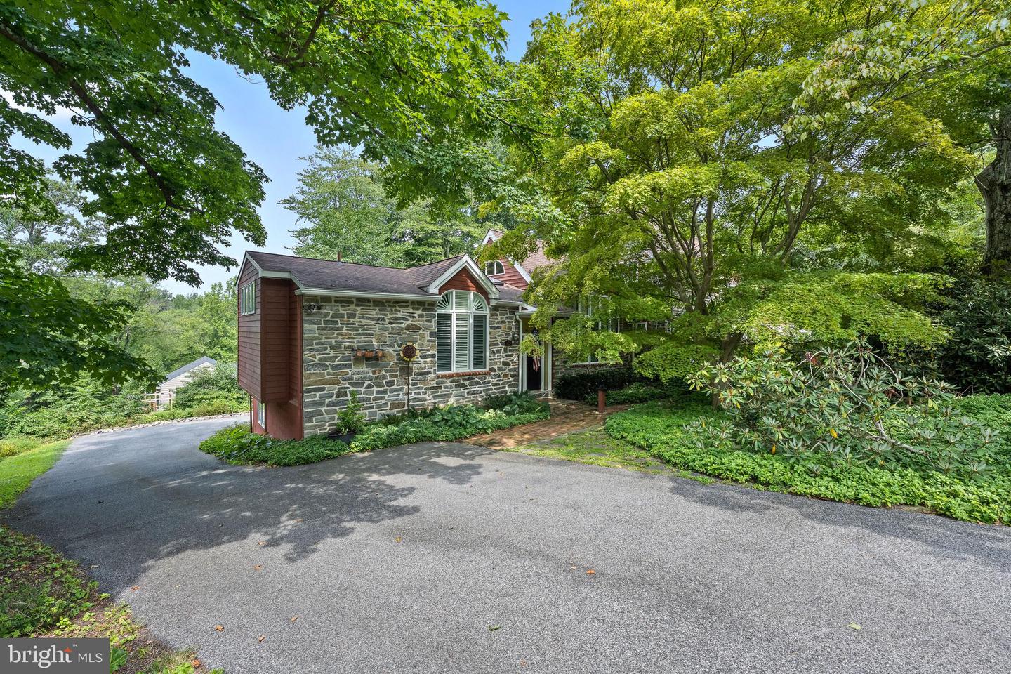 10 Rabbit Run Rd