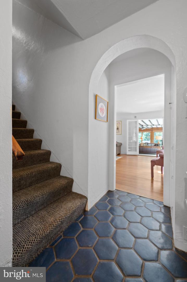 10 Rabbit Run Rd
