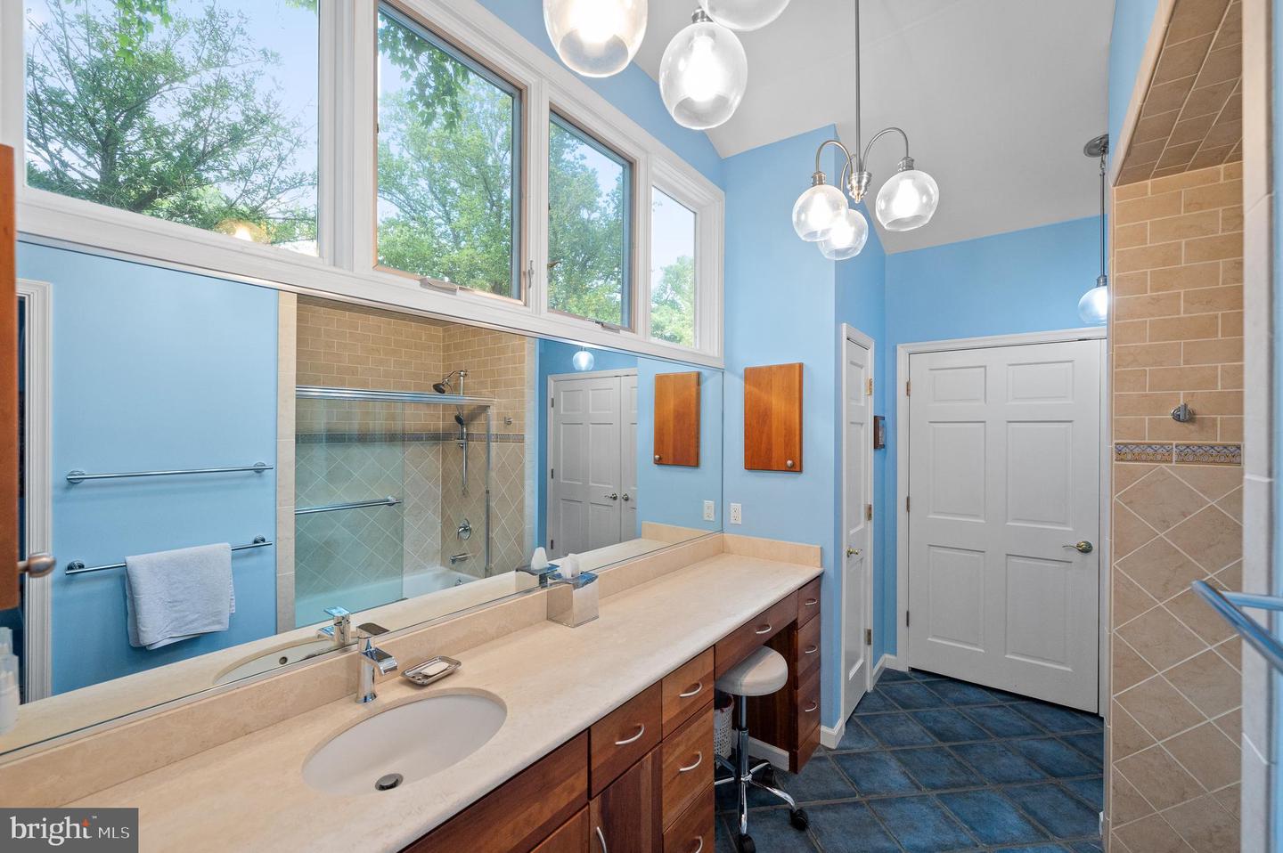 10 Rabbit Run Rd
