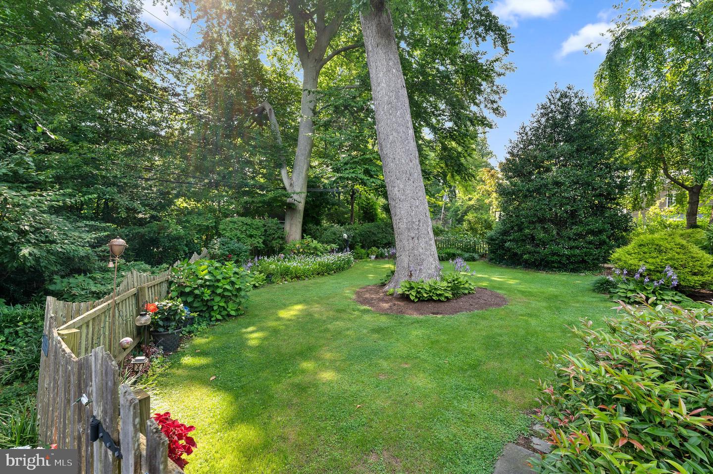 35 Forest Ln