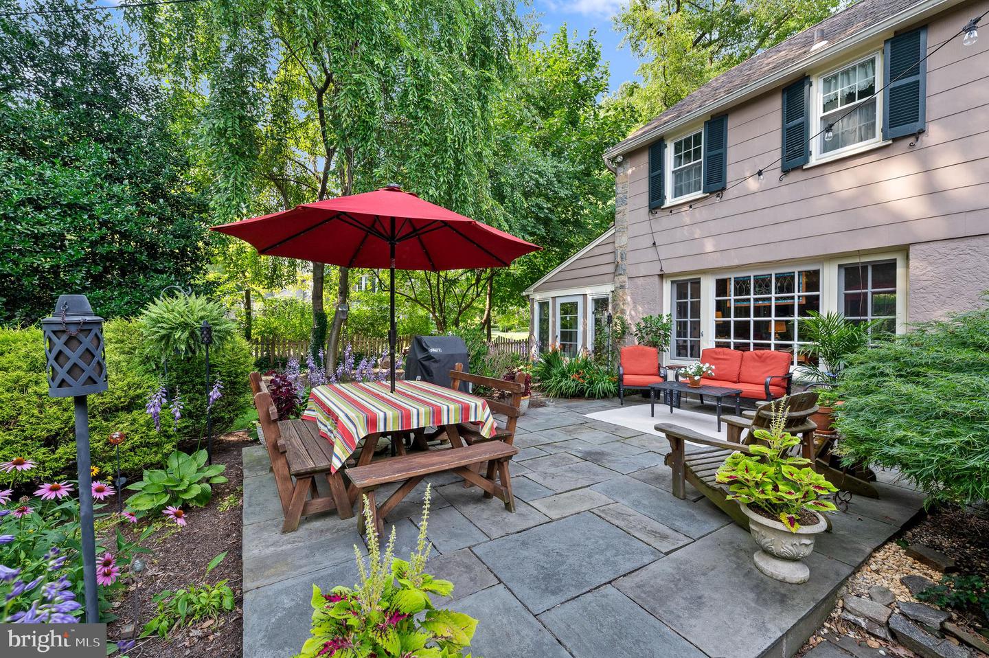 35 Forest Ln