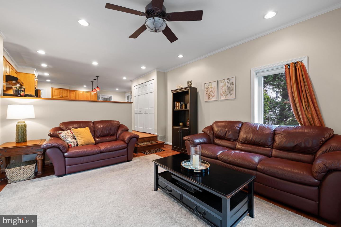 35 Forest Ln