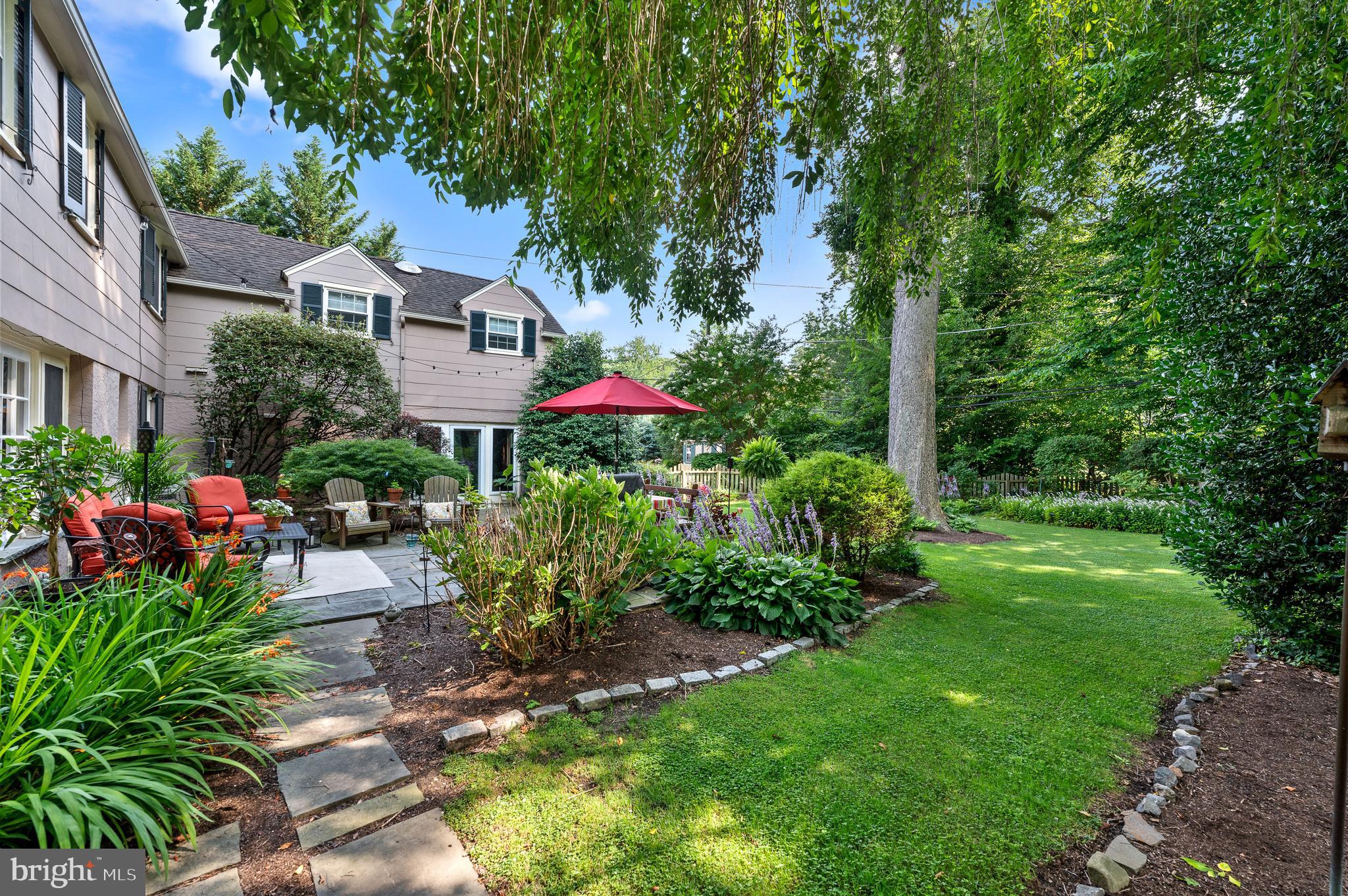 35 Forest Ln