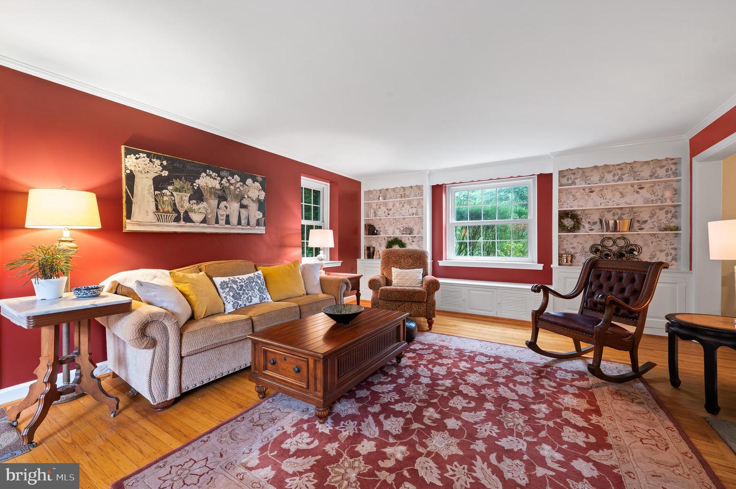 35 Forest Ln