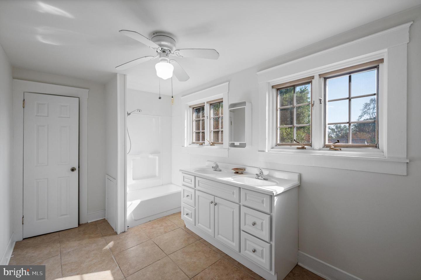 269 Chestnut Ave