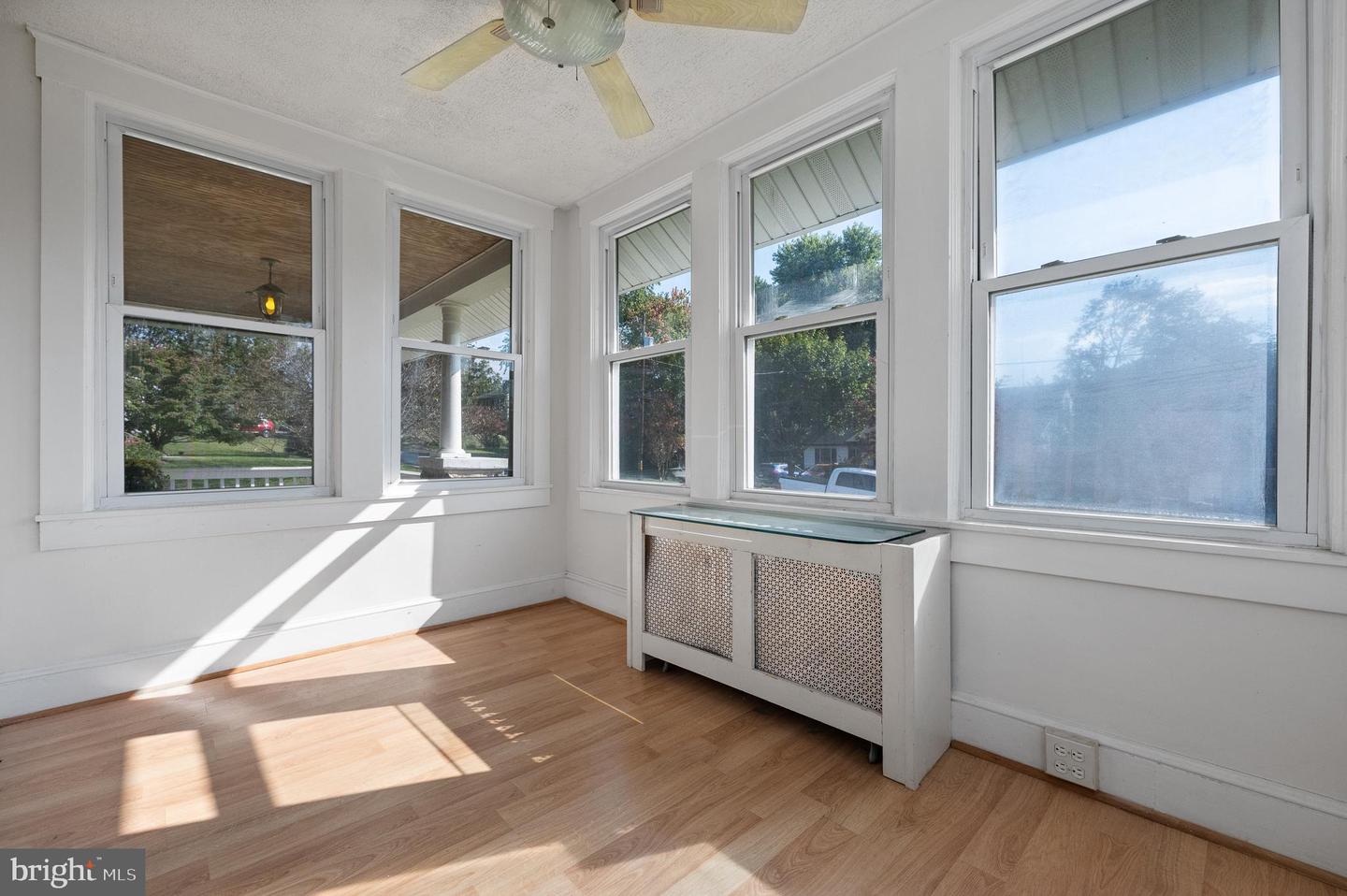 269 Chestnut Ave