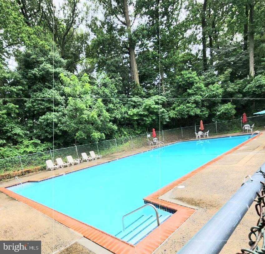 400 Glendale Rd #32c