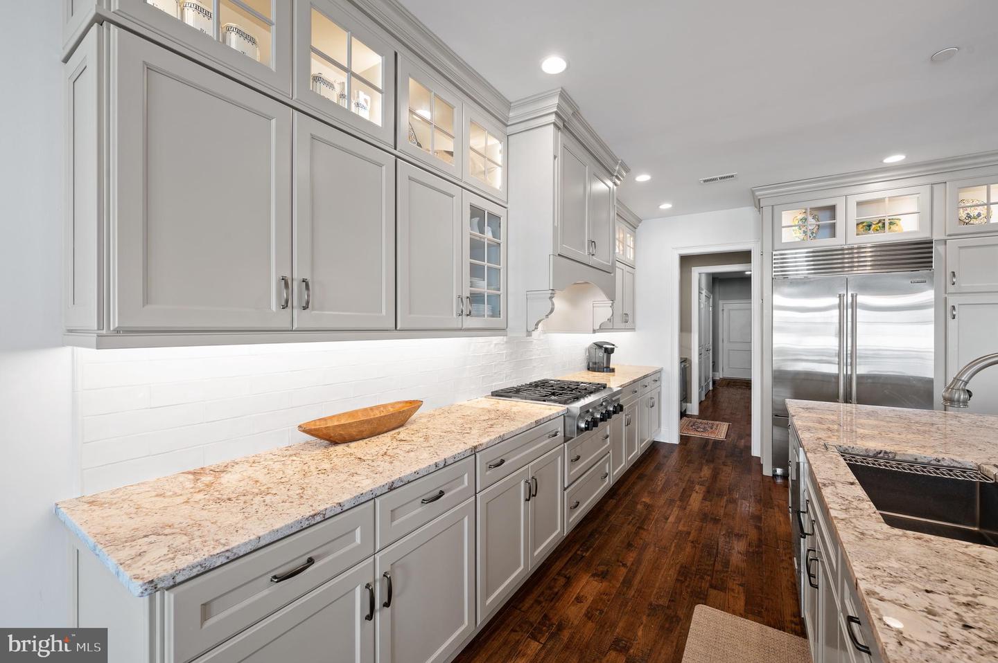 3733 Rosemont Pass