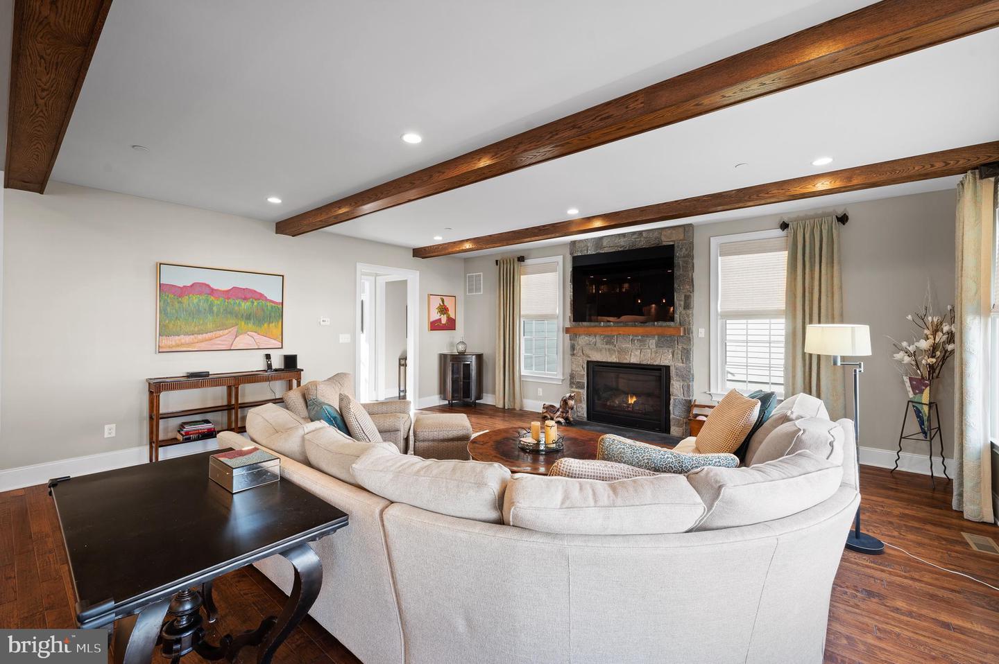 3733 Rosemont Pass