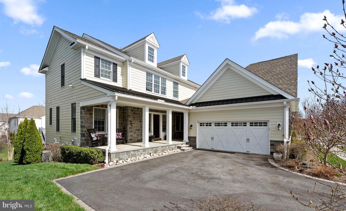 3733 Rosemont Pass
