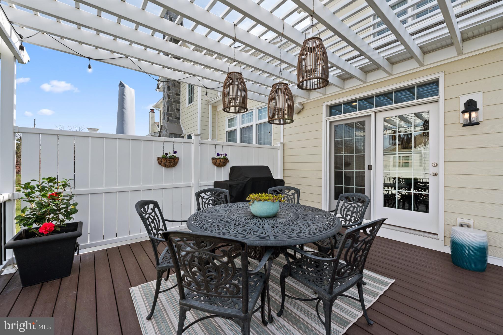3733 Rosemont Pass