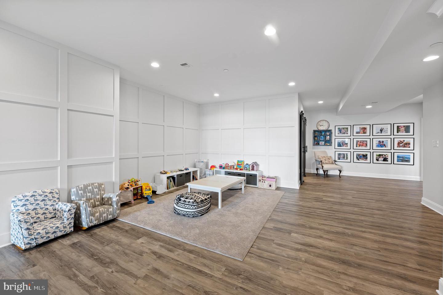 3733 Rosemont Pass