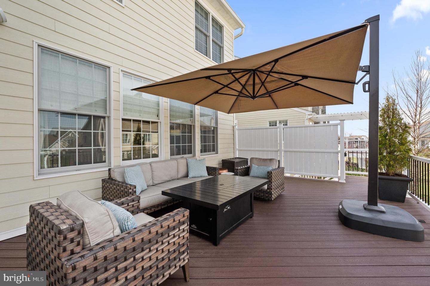 3733 Rosemont Pass