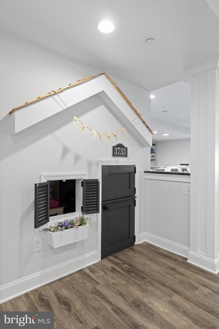 3733 Rosemont Pass