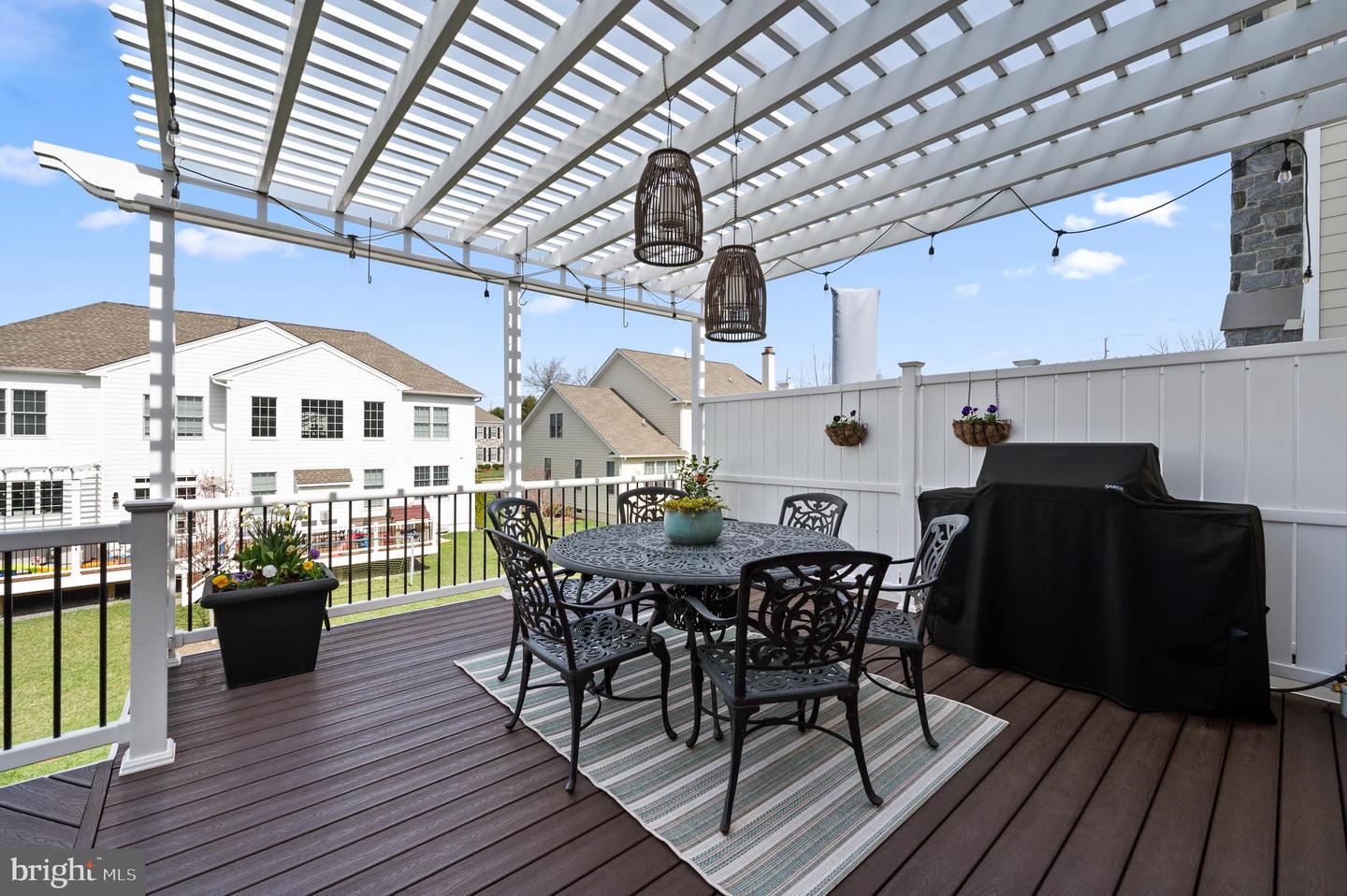 3733 Rosemont Pass