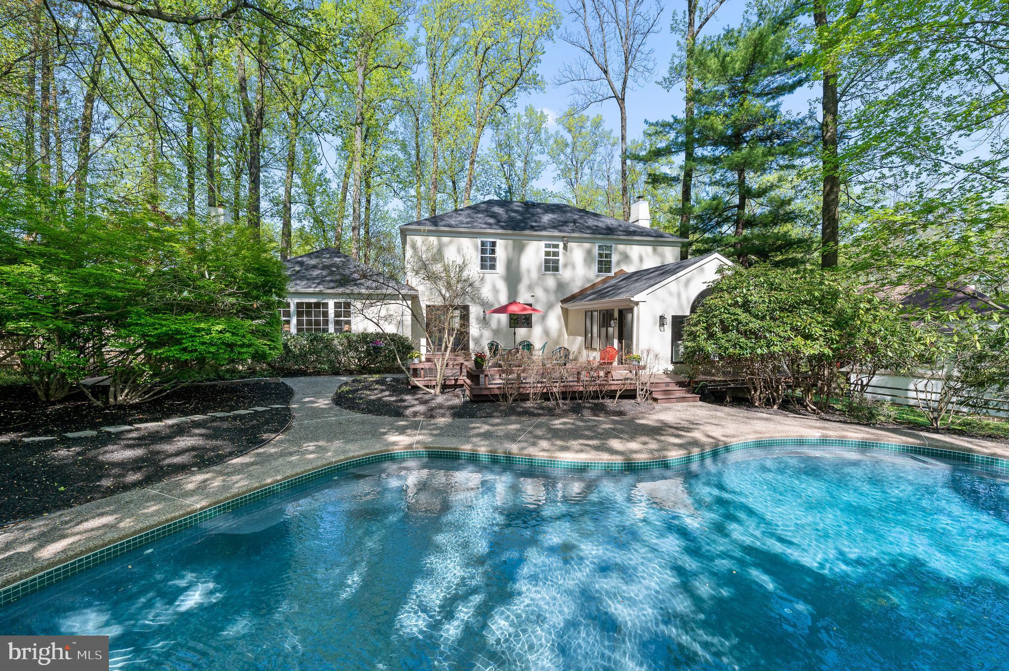4 Denford Dr