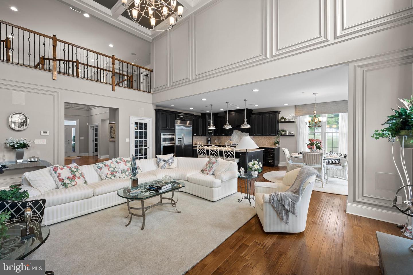 303 Orchard Ln