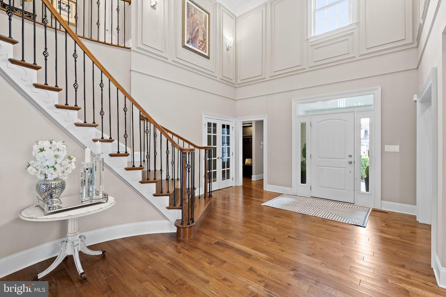 303 Orchard Ln