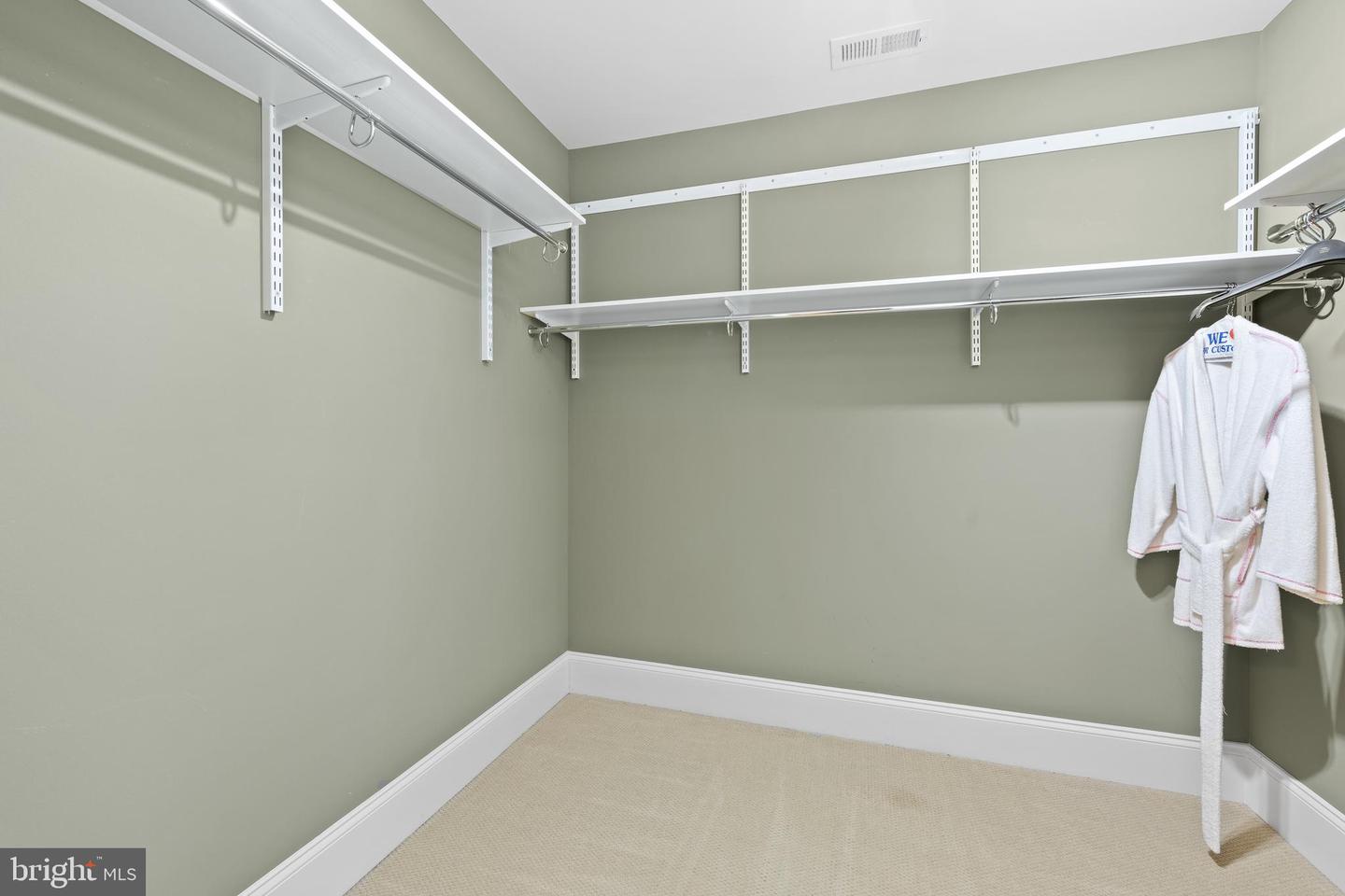 303 Orchard Ln