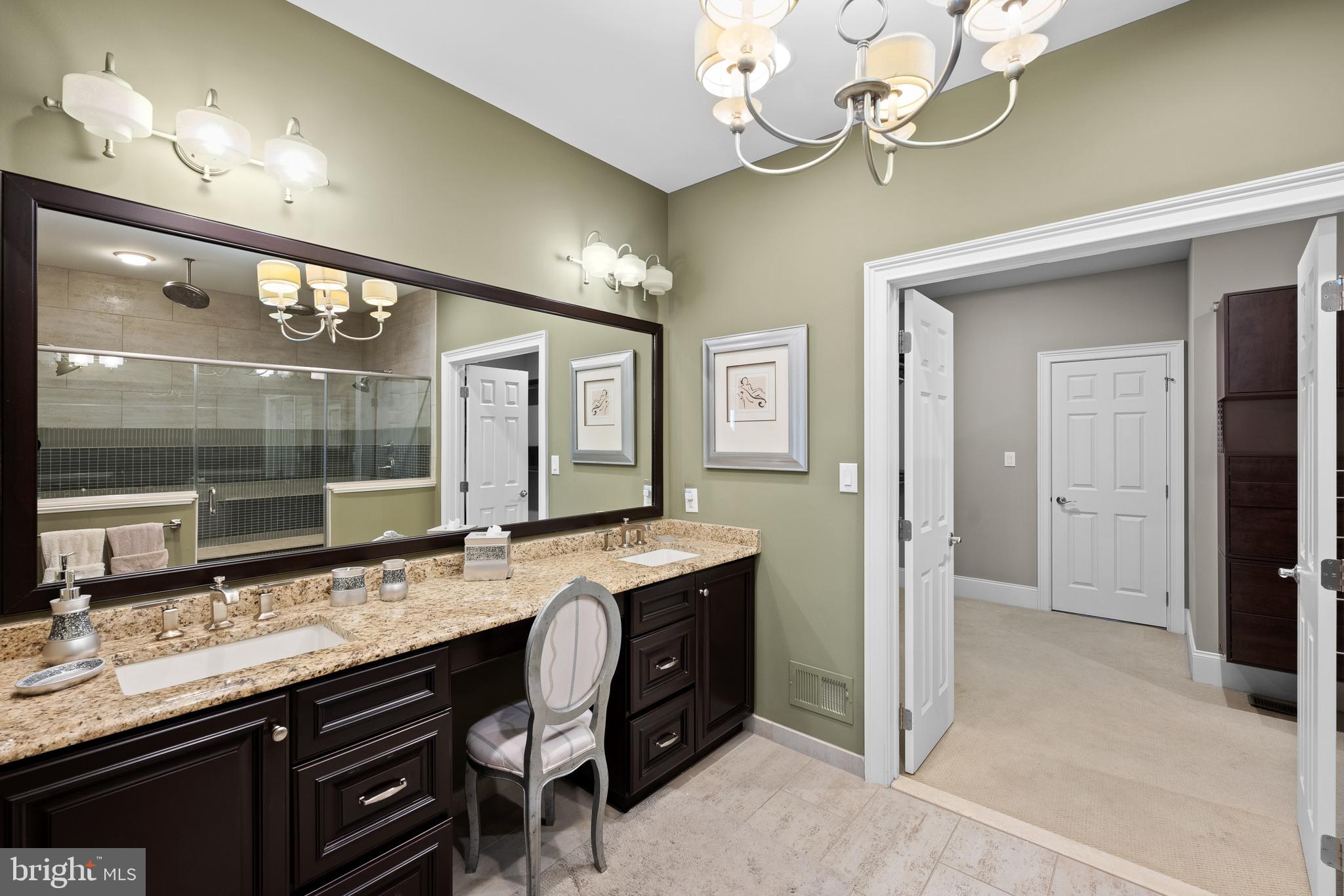 303 Orchard Ln
