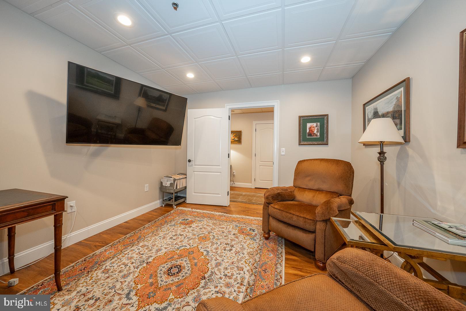 3728 LISETER GARDENS