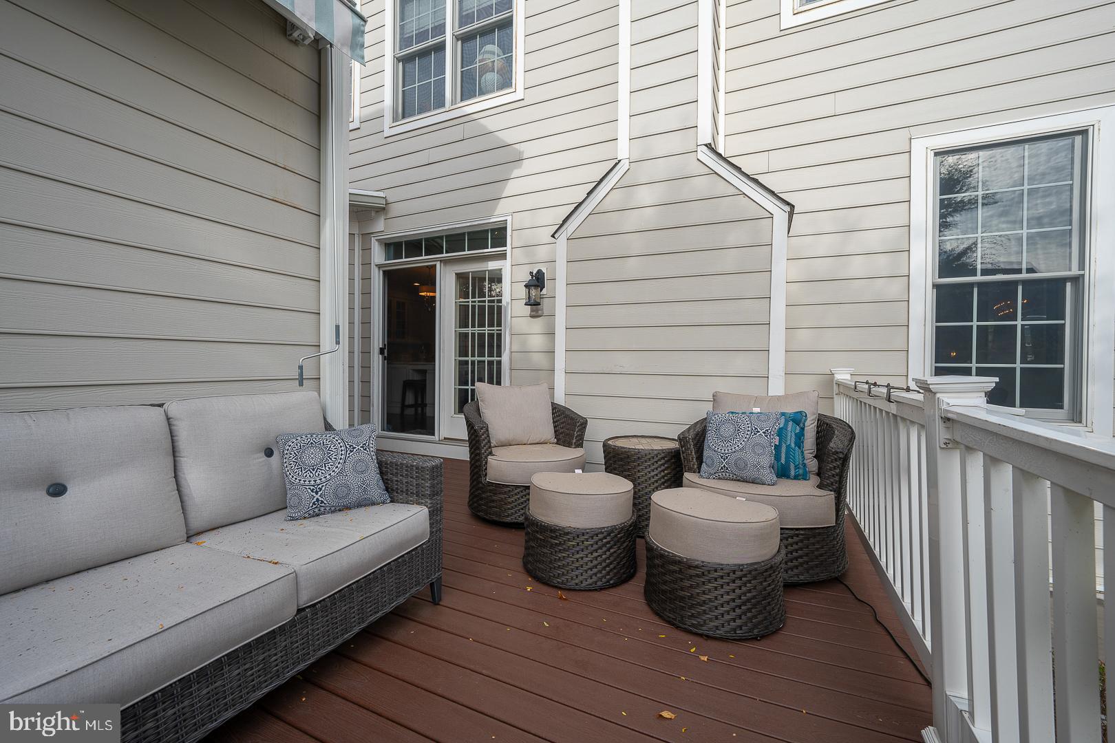 3728 LISETER GARDENS