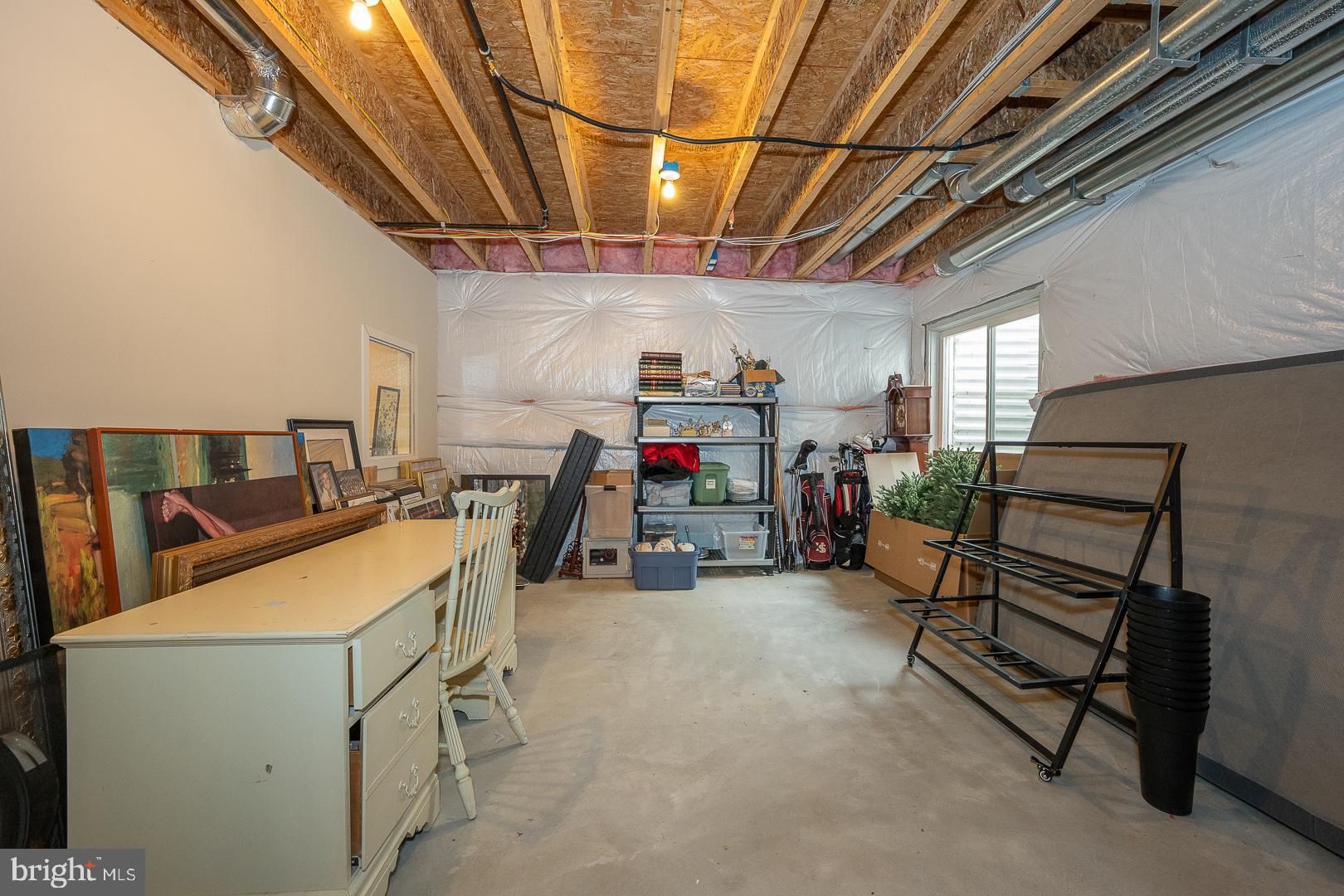 3728 LISETER GARDENS