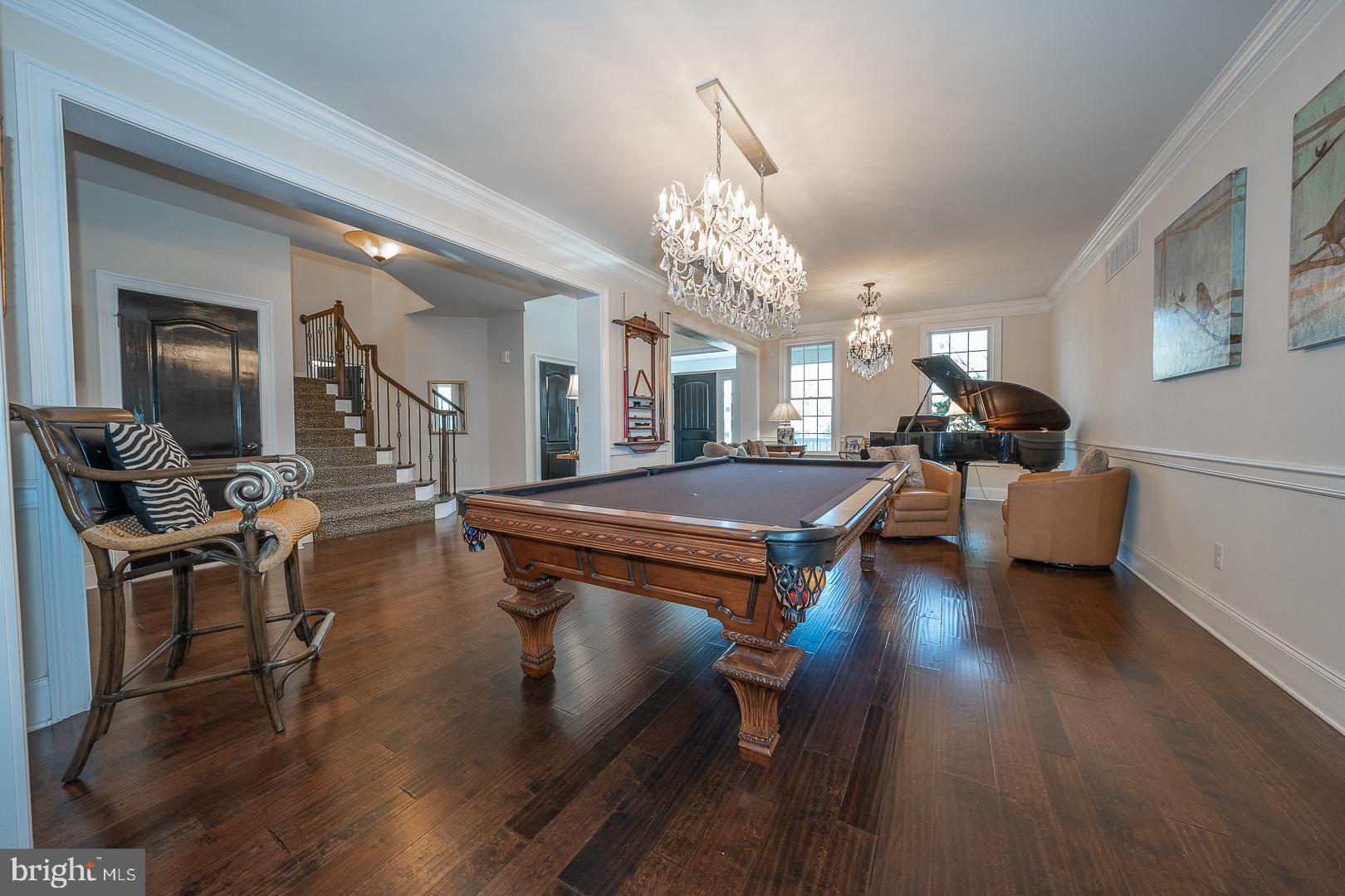 3728 LISETER GARDENS