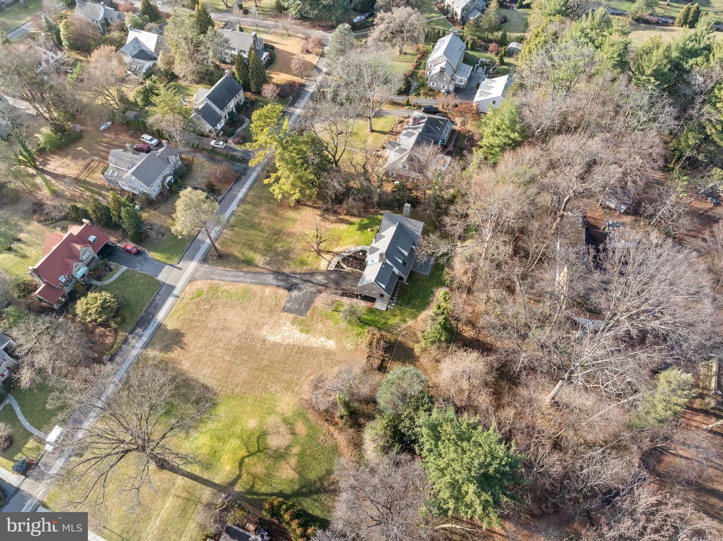 108 Stratford Ln