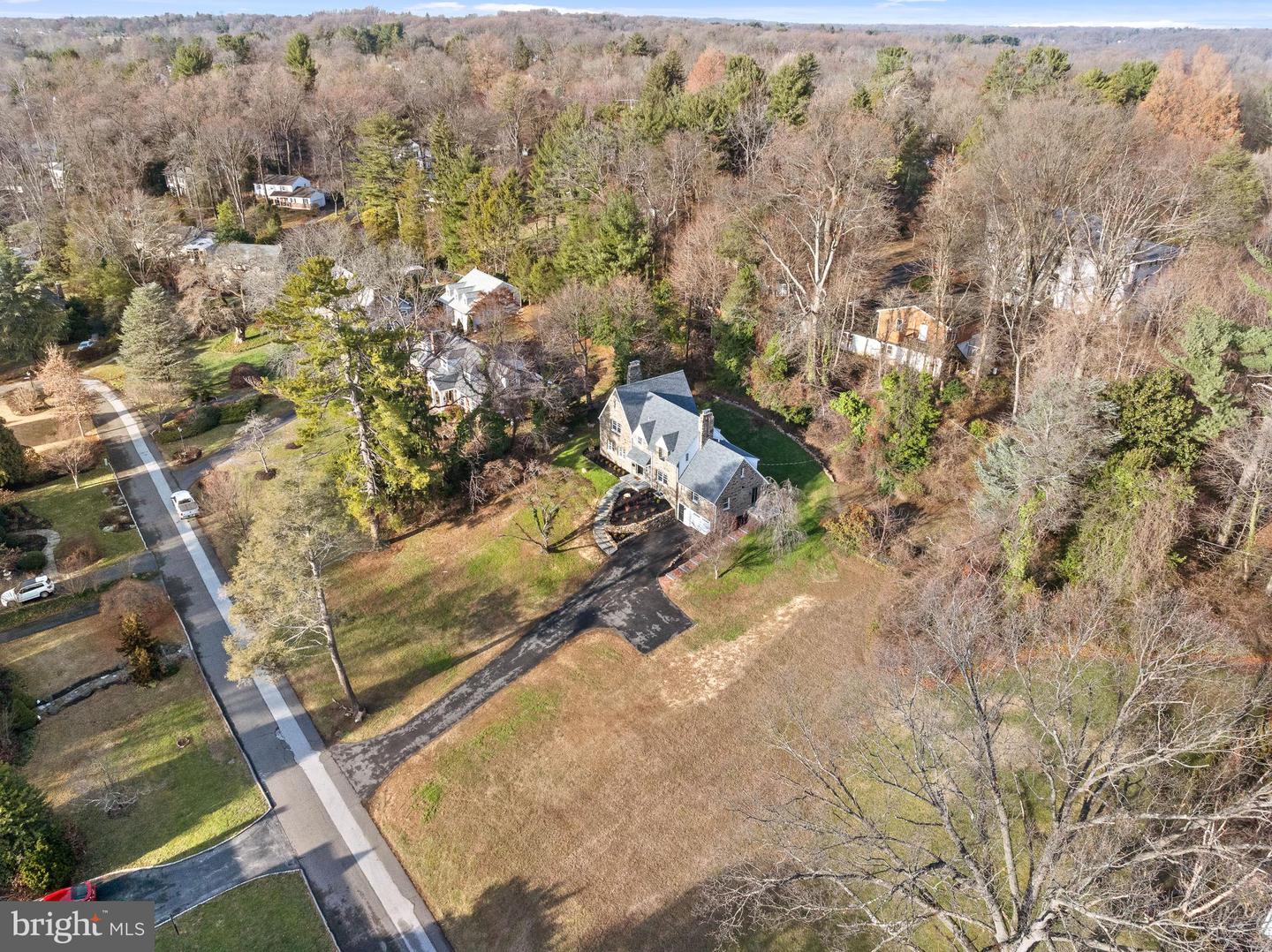 108 Stratford Ln