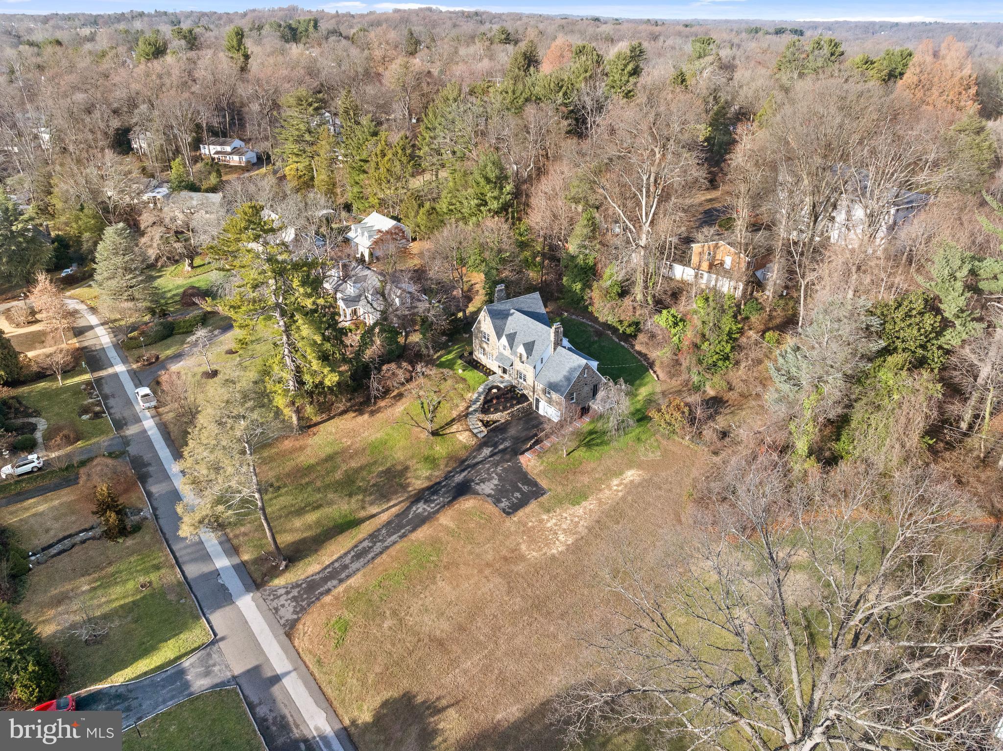 108 Stratford Ln
