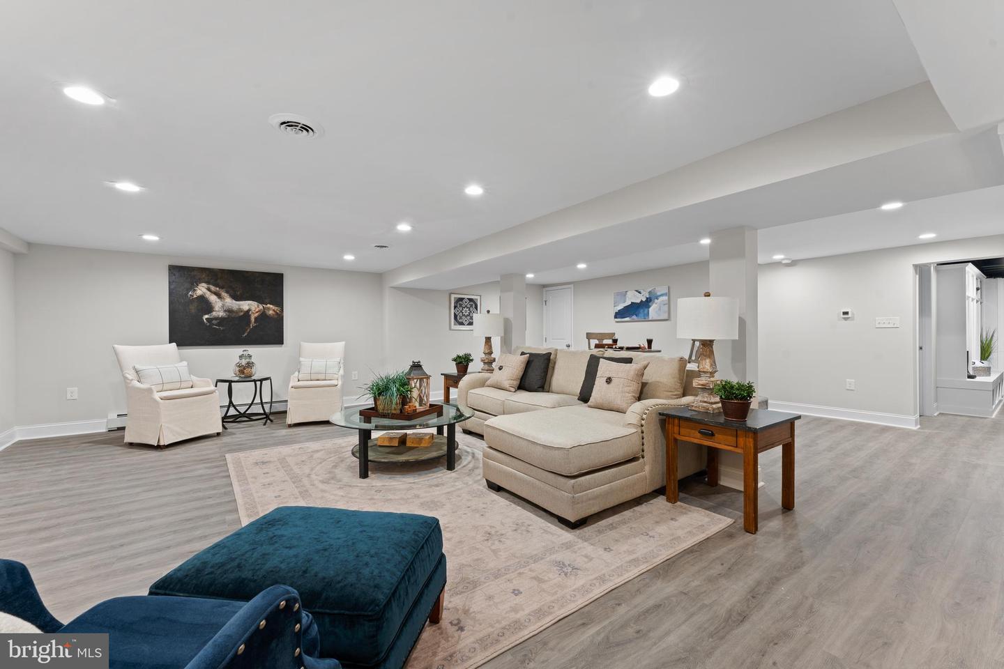 108 Stratford Ln