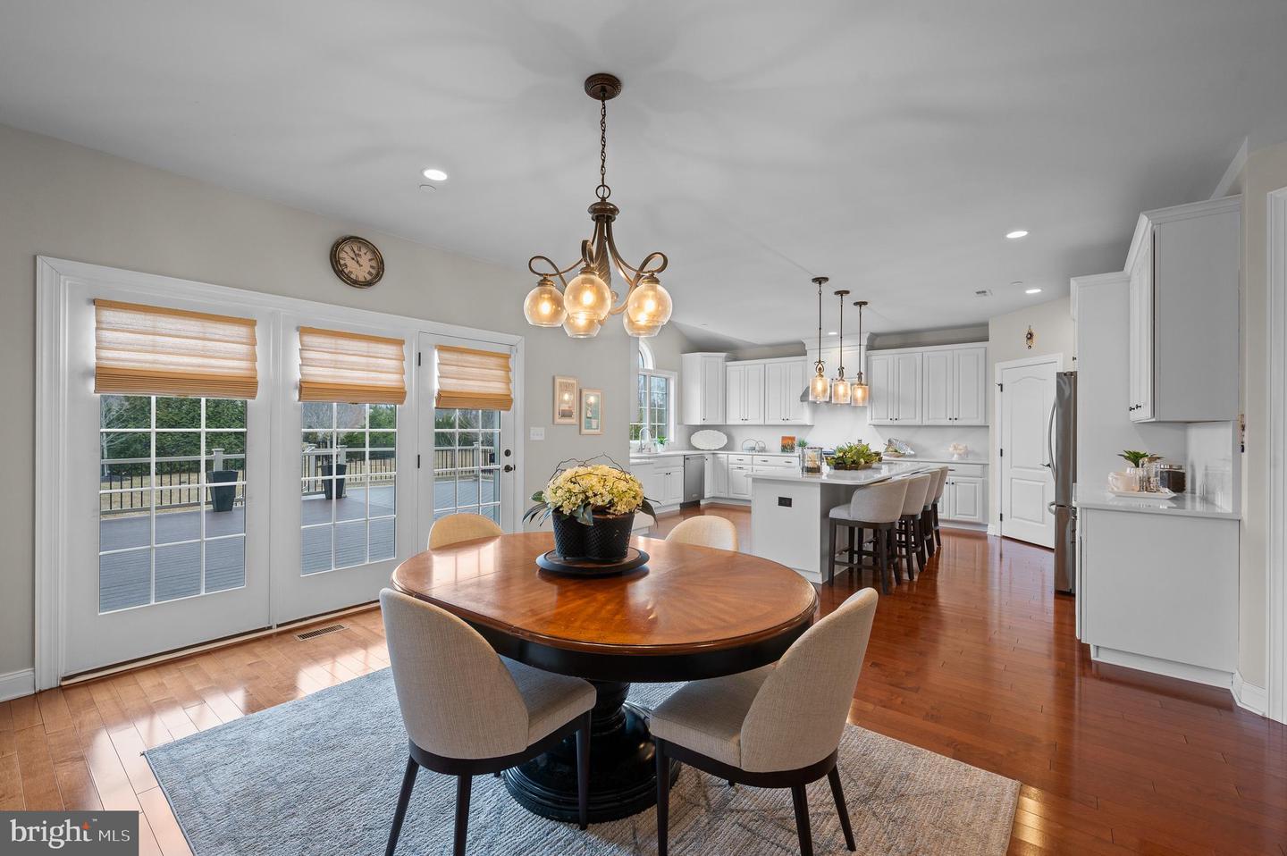 300 Greenbank Ln