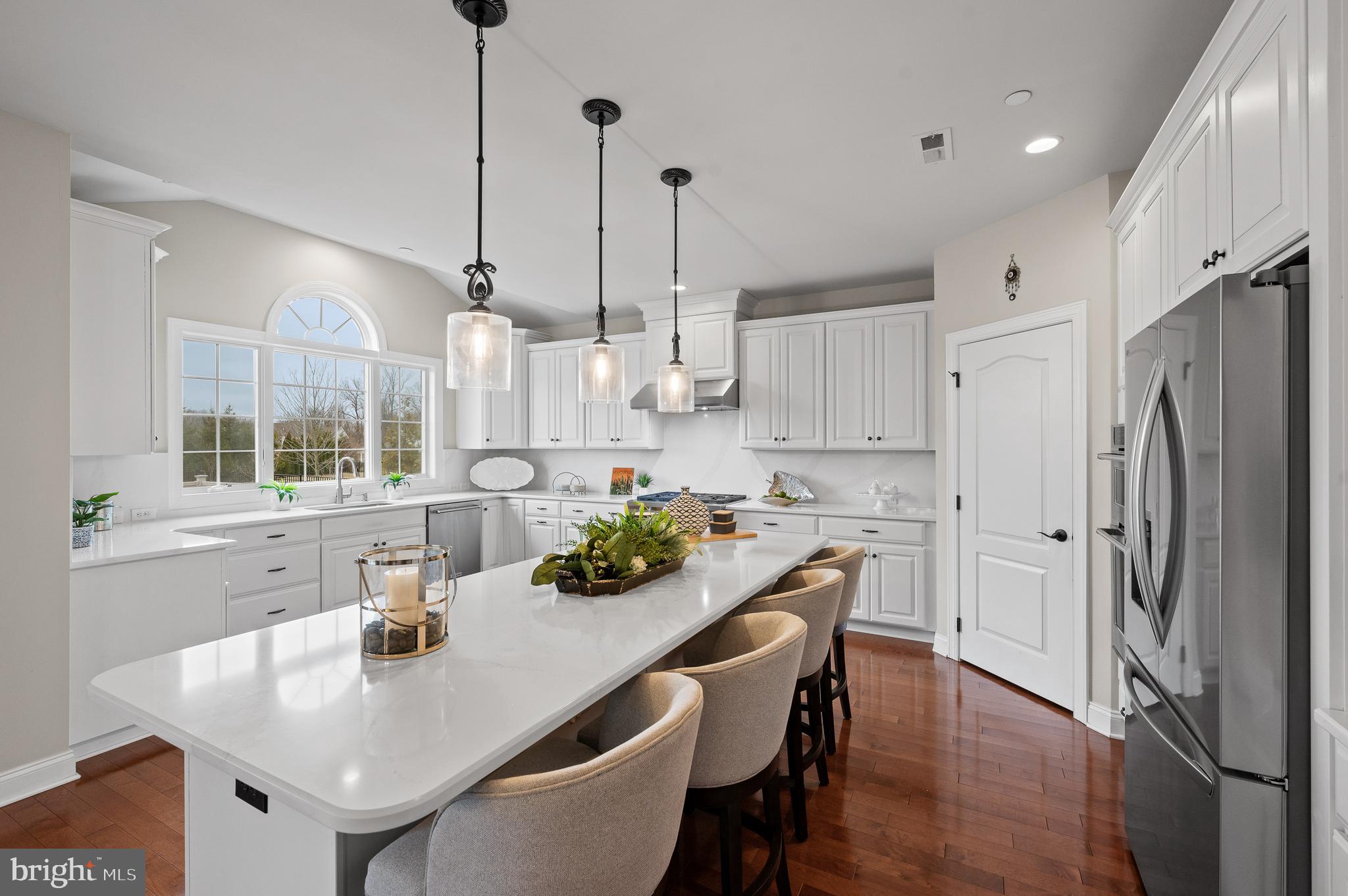 300 Greenbank Ln