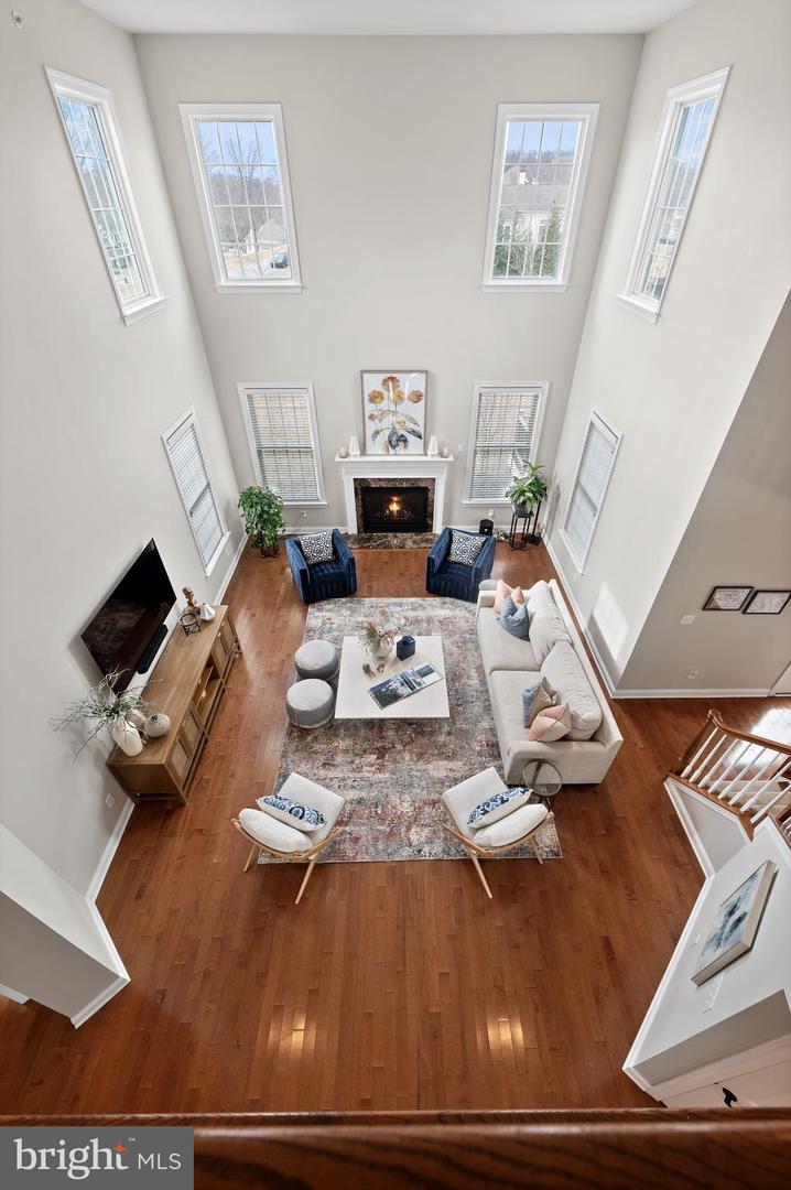 300 Greenbank Ln