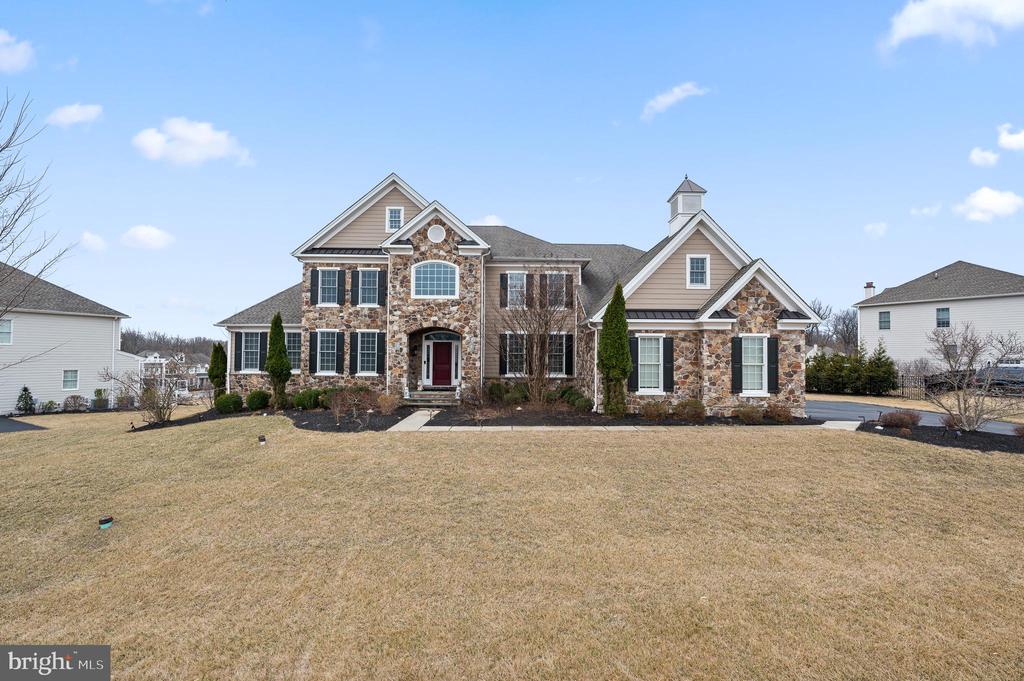 300 Greenbank Ln