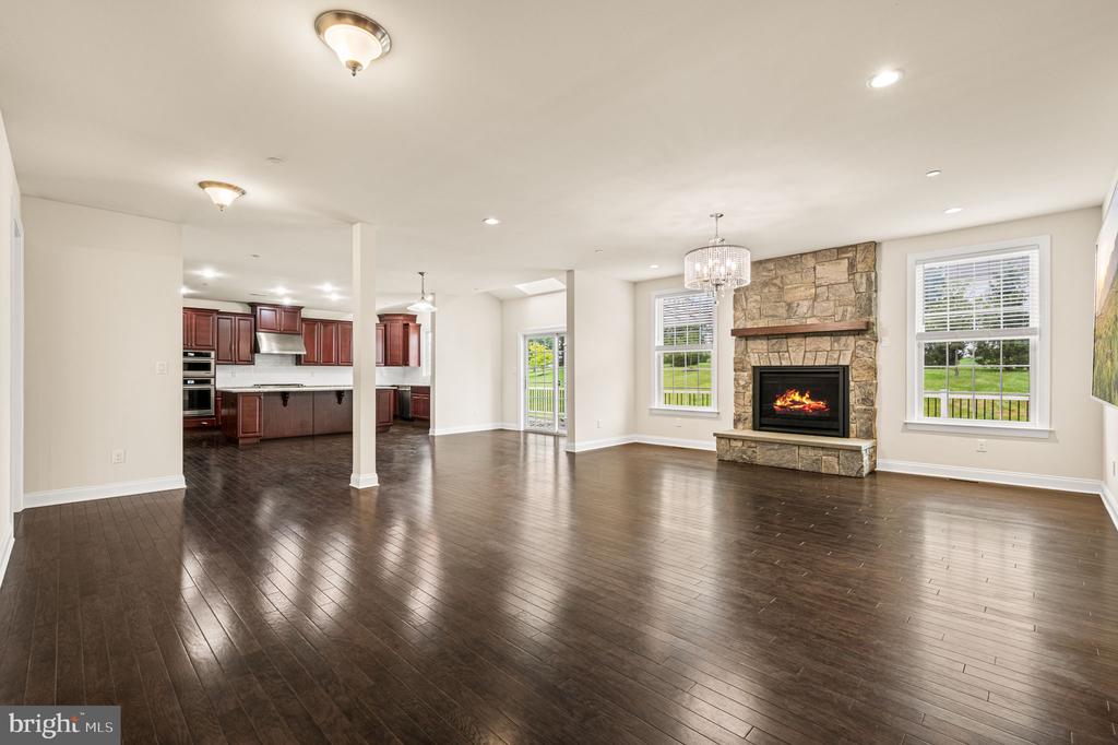 301 GREENBANK LANE