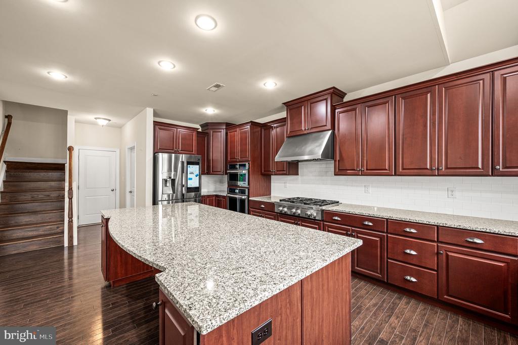 301 GREENBANK LANE