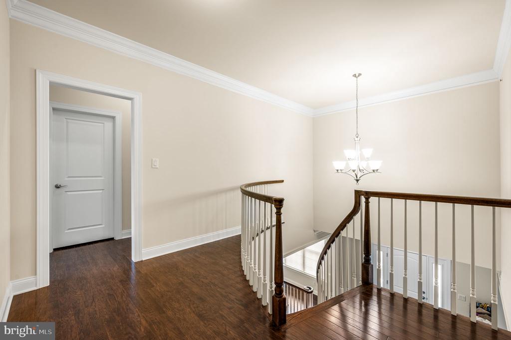 301 GREENBANK LANE