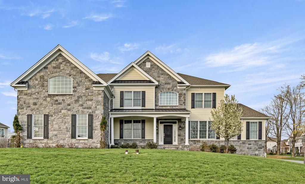 301 GREENBANK LANE