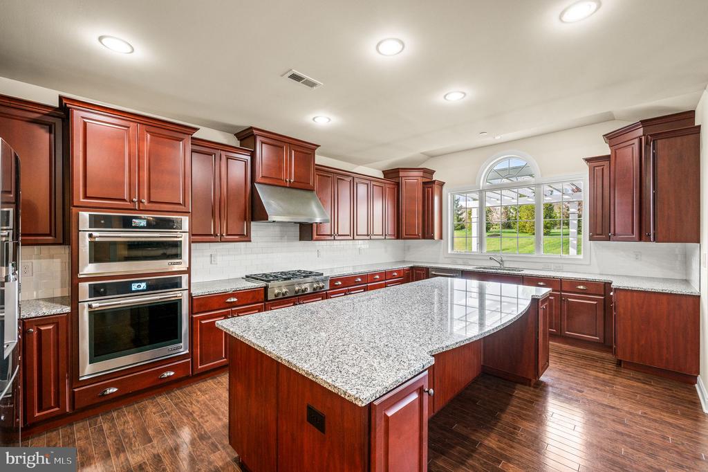 301 GREENBANK LANE